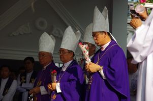 bishop_manat2011_24-2oct24.JPG