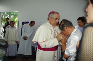 bishop_manat2011_24-2oct30.JPG