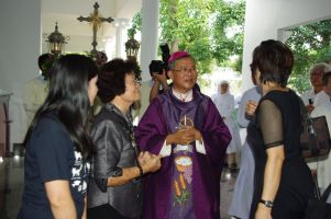 bishop_manat2011_24-2oct31.JPG