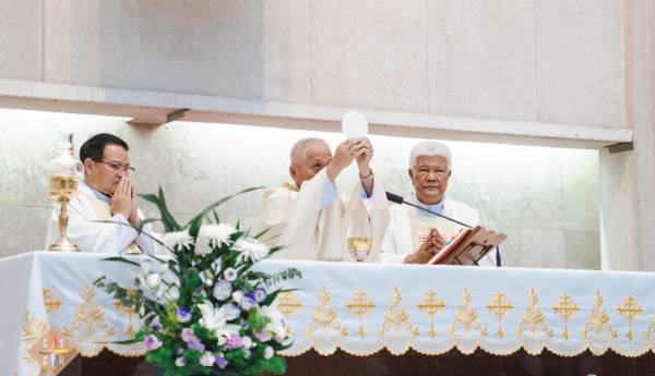 พิธีกรรมอุทิศแด่คุณพ่ออีเรเนอุส ดำรง บุญรติวงศ์ คืนที่ 2