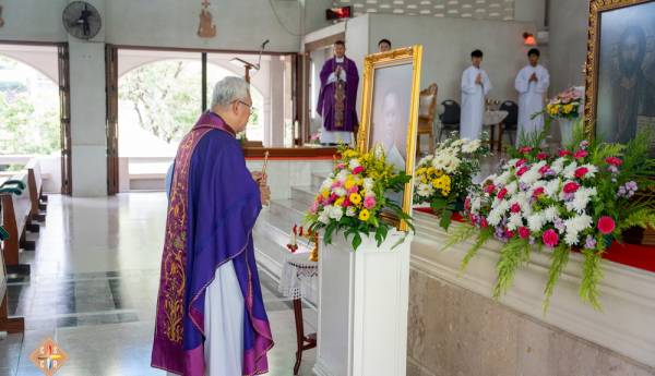 พิธีบูชาขอบพระคุณโอกาสครบรอบ 100 วัน คุณพ่ออีเรเนอุส ดำรง บุญรติวงศ์