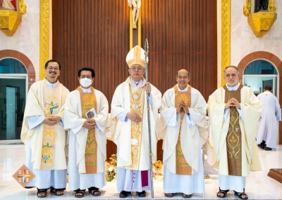 ฉลองวัดนักบุญมาร์การีตา บางตาล และร่วมฉลองโอกาส 40 ปี ของการมาเป็นมิชชันนารีในประเทศไทย คุณพ่ออันตน วาลเซกกี 25 ปี แห่งชีวิตสงฆ์ คุณพ่ออันตนนีโอ สมพงษ์ ตรีว่าอุดม และคุณพ่ออิกญาซีโอ เอกมัย เหลือหลาย