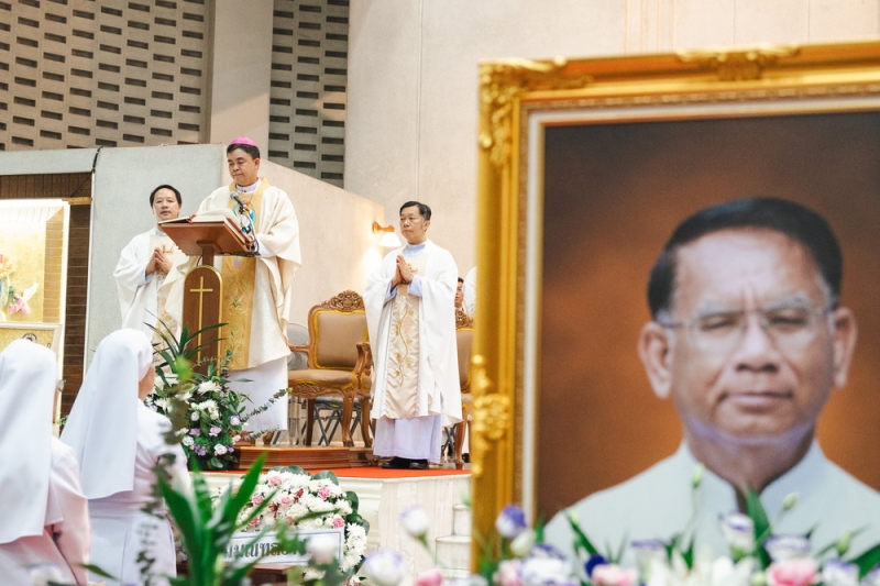 พิธีกรรมอุทิศแด่คุณพ่ออีเรเนอุส ดำรง บุญรติวงศ์ คืนที่ 1